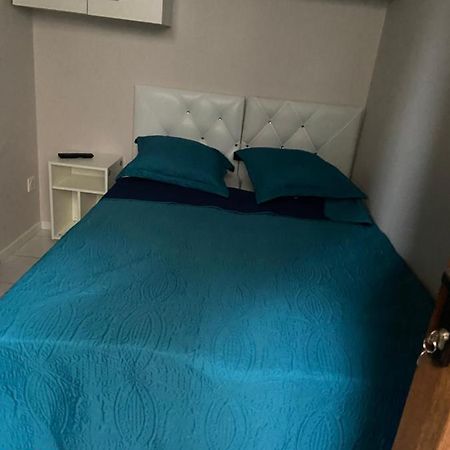 Rent Appart - La Garenne Colombes ภายนอก รูปภาพ