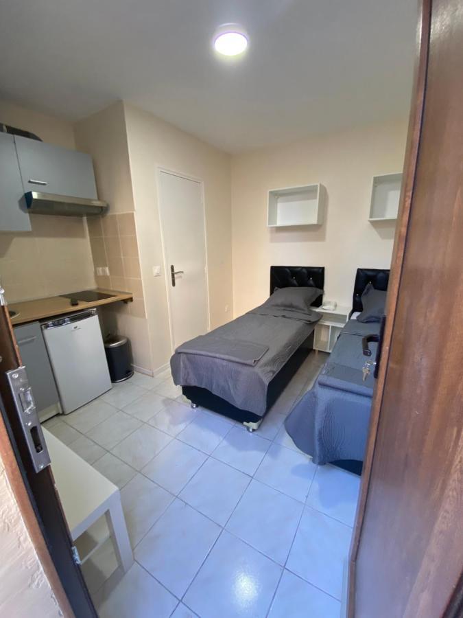 Rent Appart - La Garenne Colombes ภายนอก รูปภาพ